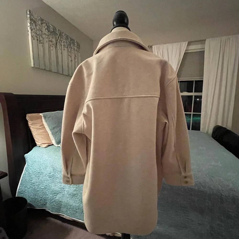 H&M Shacket - Picture 2 of 4